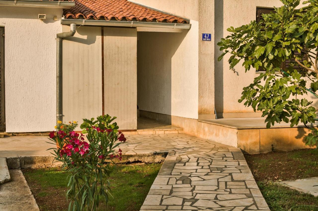 Apartman Tanja Fazana Exterior photo