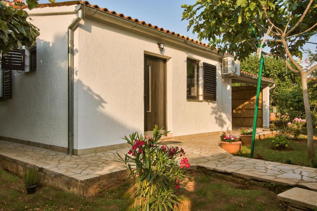Apartman Tanja Fazana Exterior photo