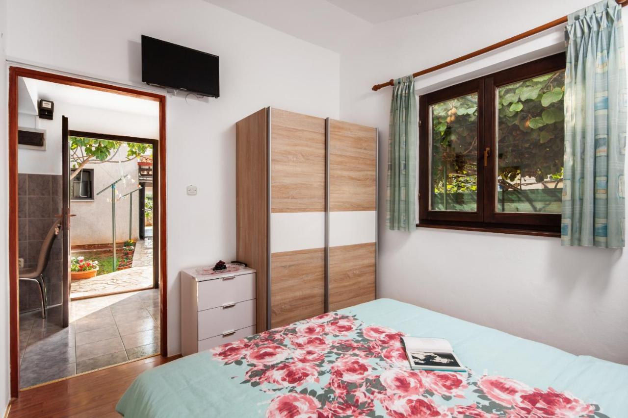 Apartman Tanja Fazana Exterior photo