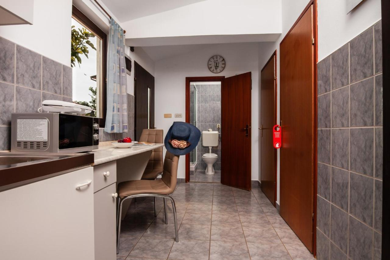 Apartman Tanja Fazana Exterior photo